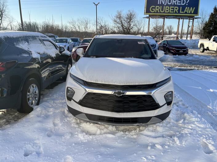 2024 Chevrolet Blazer 3LT FWD 2.0T Sound&TechnologyPkg w/20s Nav Bose RrCamMirror HD-SrrndVsn HtdLthr BlackBowties Milwaukee WI